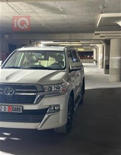 تويوتا لاندكروزر